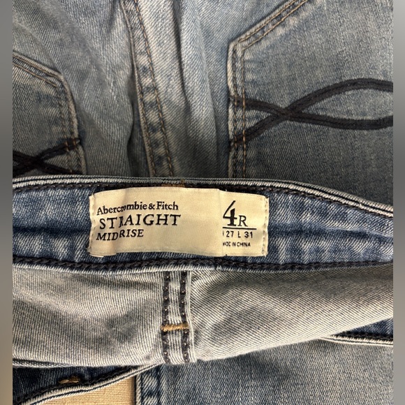 Perfect fit straight leg jeans - Picture 2 of 3